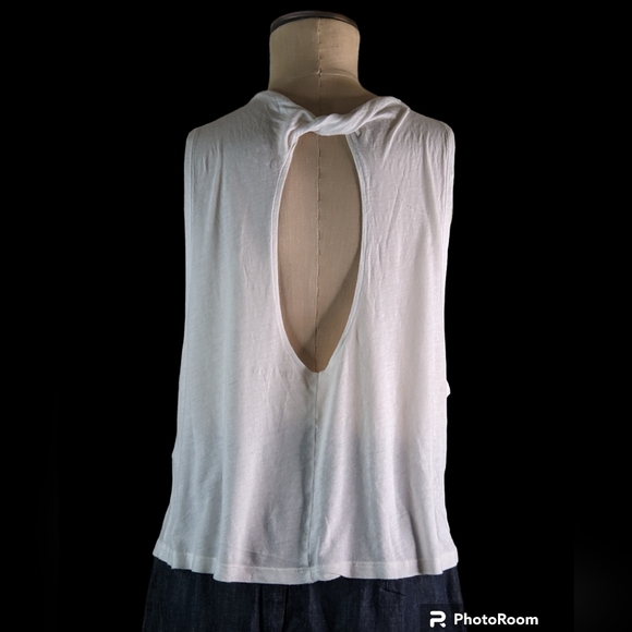 Beyond Yoga White Top, M, EUC - Picture 2 of 4